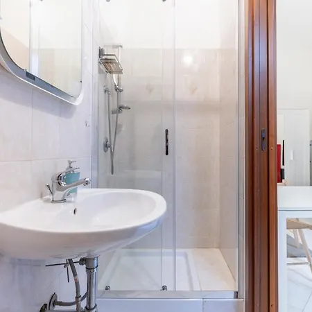 Apartamento Luminosissimo Monolocale Con Wi-Fi *